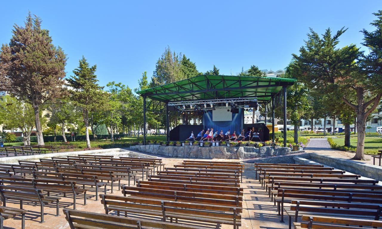 Курортные отели Sol Nessebar Mare Resort & Aquapark - All inclusive Несебр